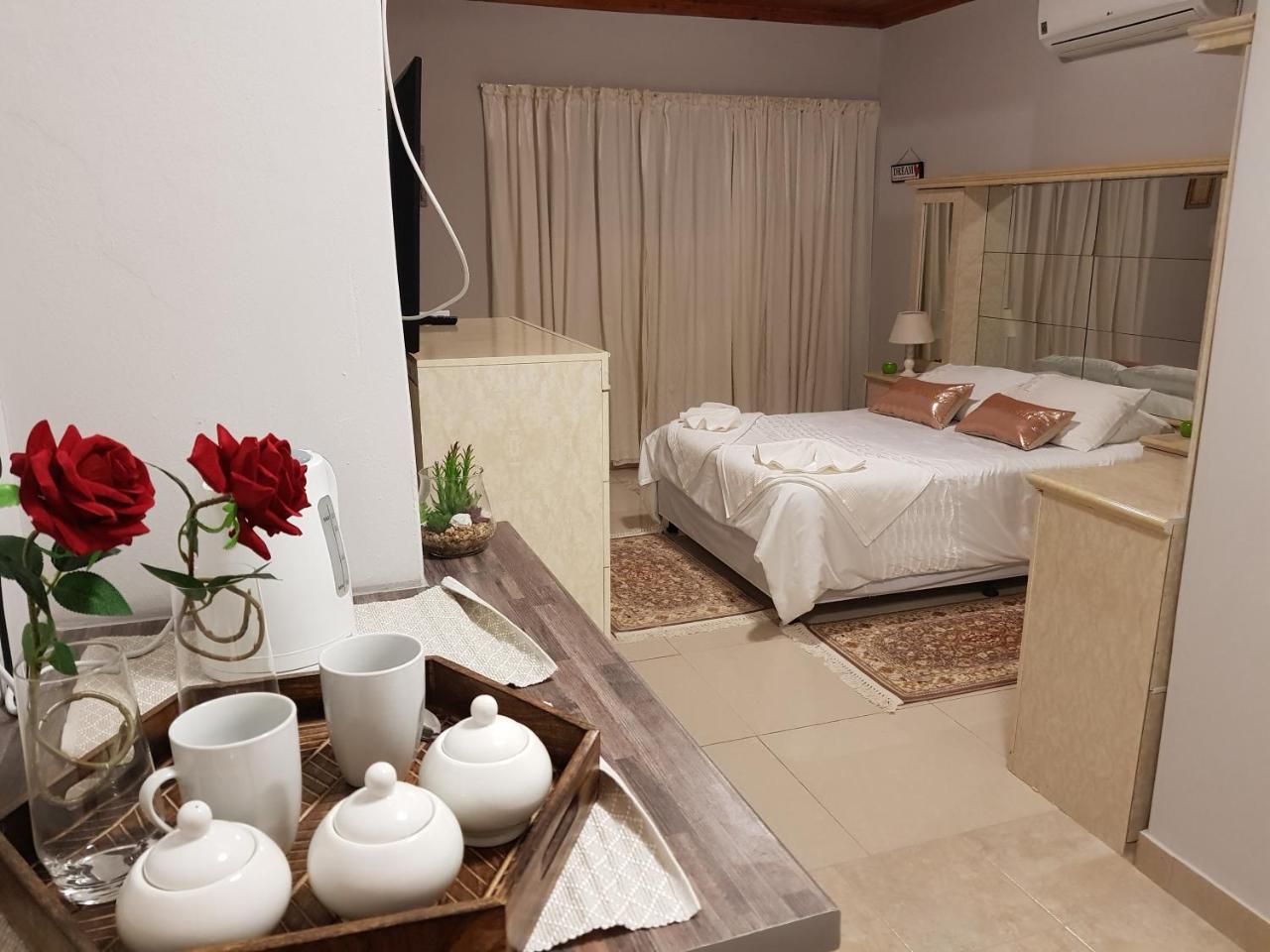 Ry Courtyard Ξενοδοχείο Oshakati Εξωτερικό φωτογραφία